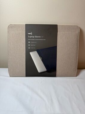 Bellroy 16" Laptop Sleeve in Beige Fabric